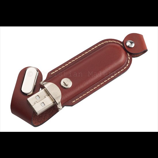 photo clef USB gainée de cuir