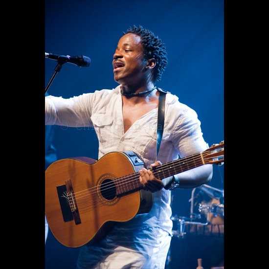 photo de Blick BASSY à la guitare, concert LA CIGALE à PARIS